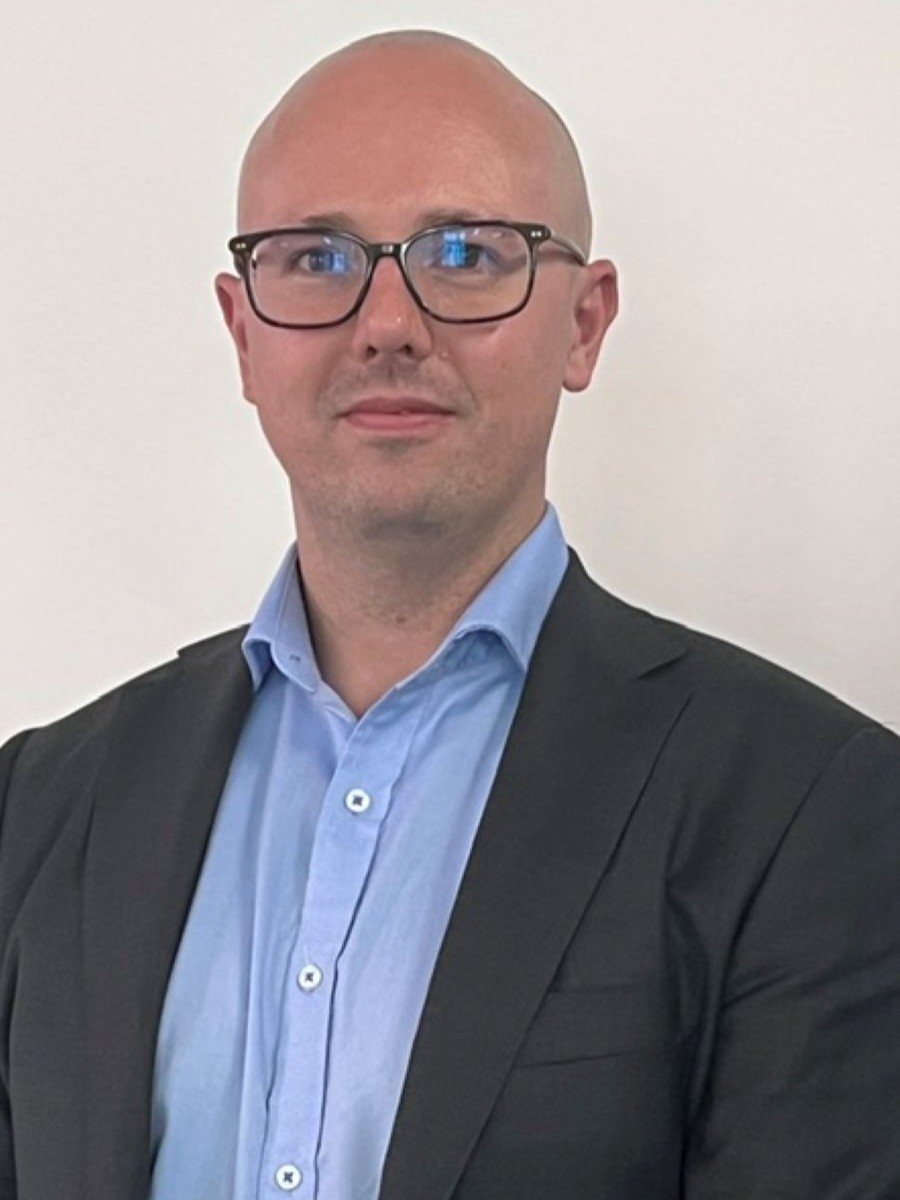 Tim Burmeister